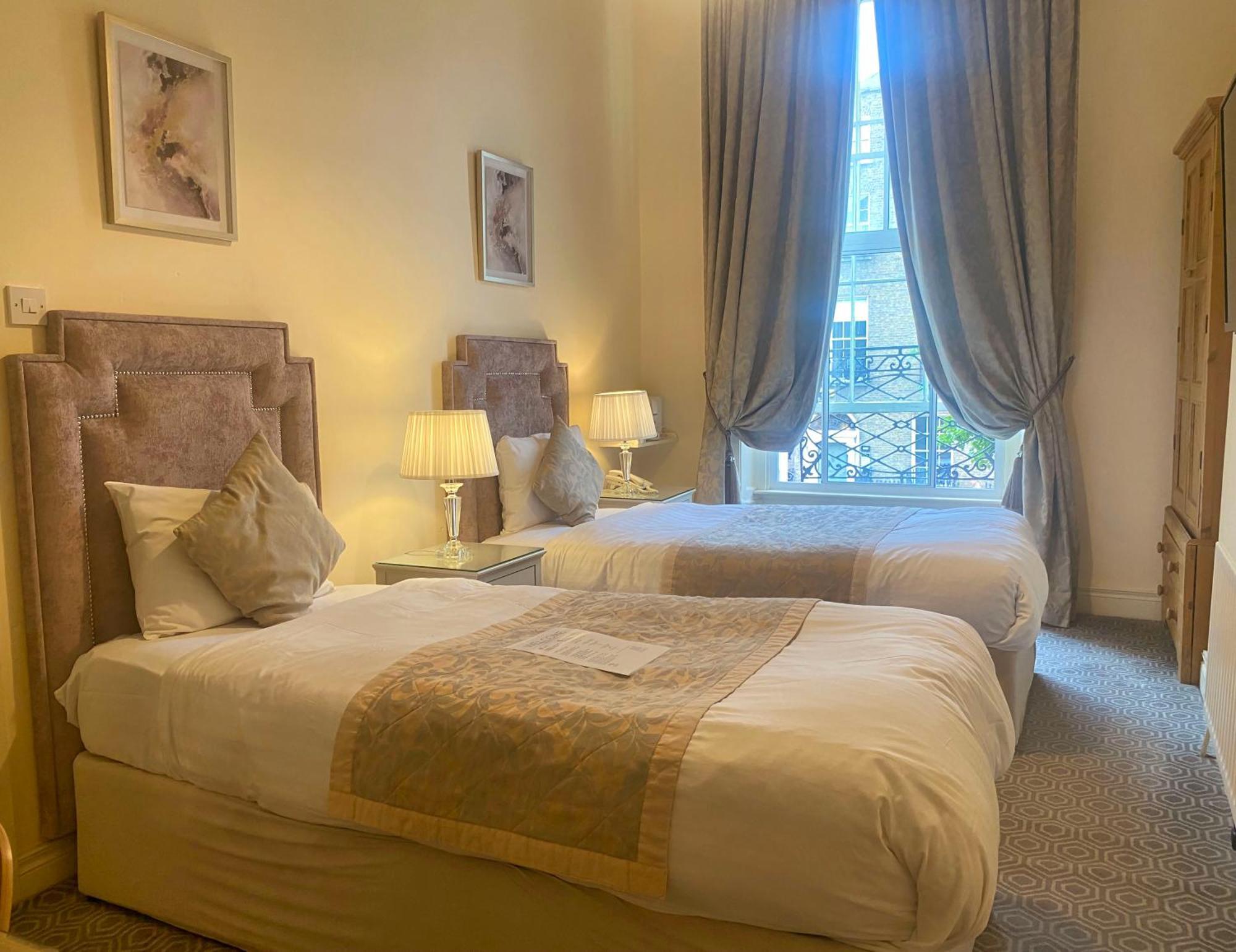 מלון דבלין Baggot Court Townhouse מראה חיצוני תמונה