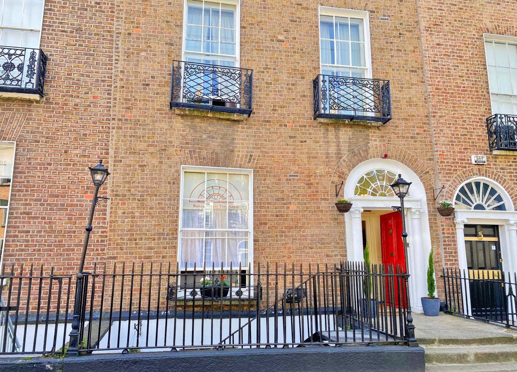 מלון דבלין Baggot Court Townhouse מראה חיצוני תמונה